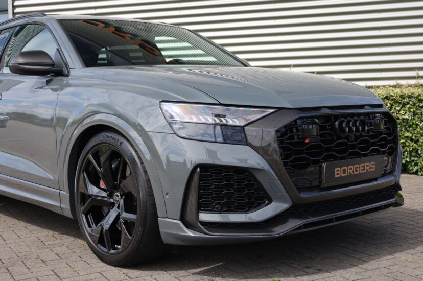 Audi RSQ8