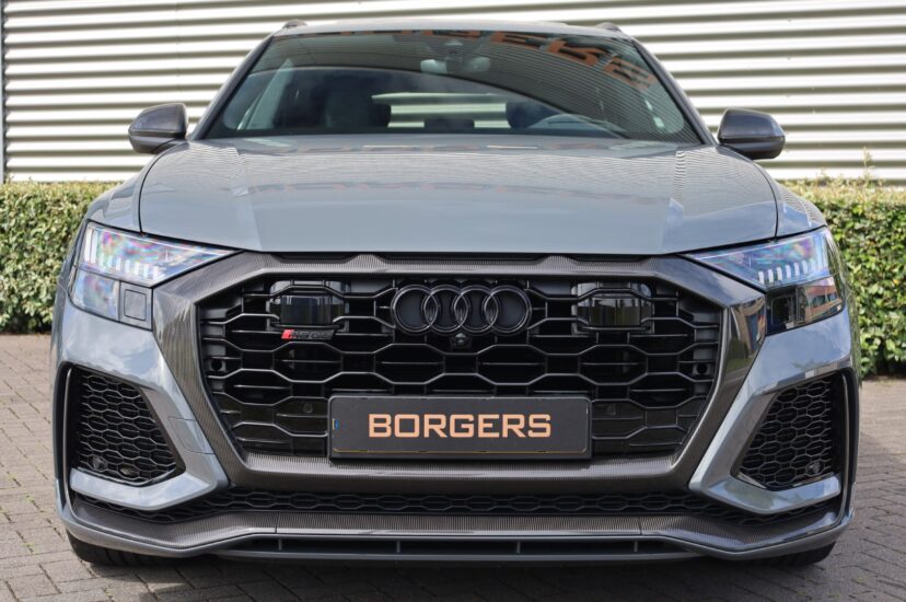 Audi RSQ8