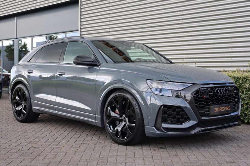 Audi RSQ8