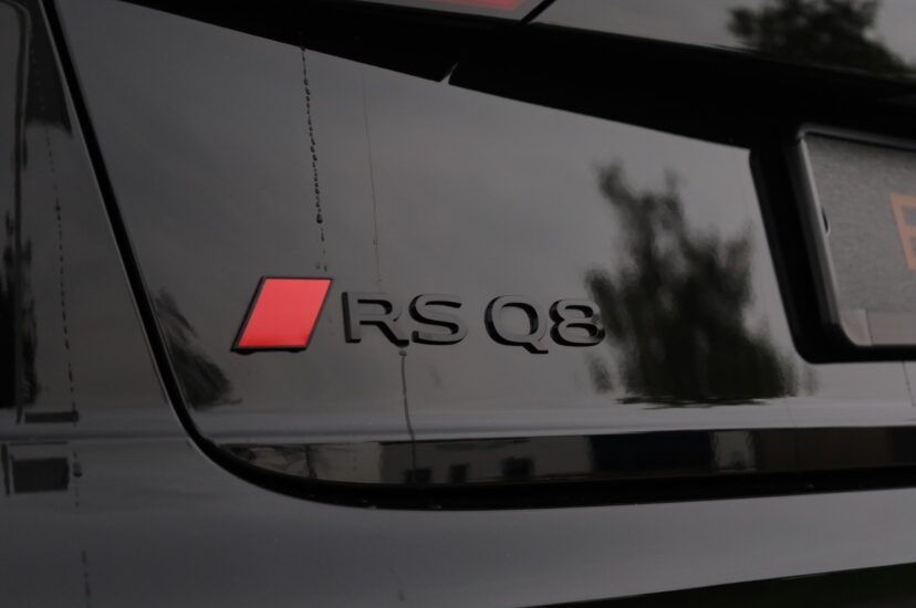 Audi RSQ8 Performance